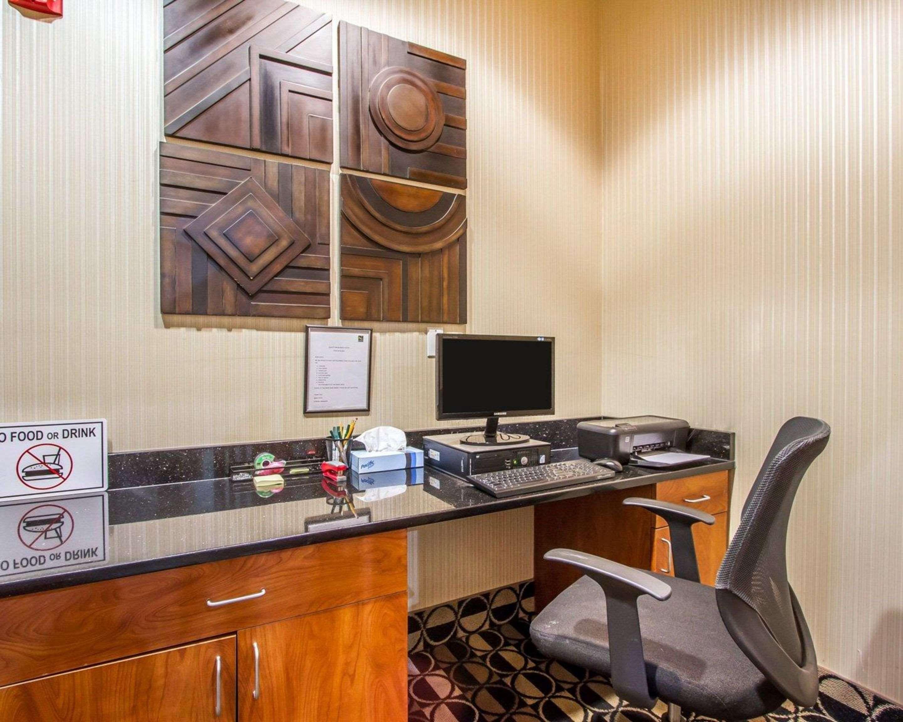 Quality Inn & Suites Greenville I-65 Екстер'єр фото