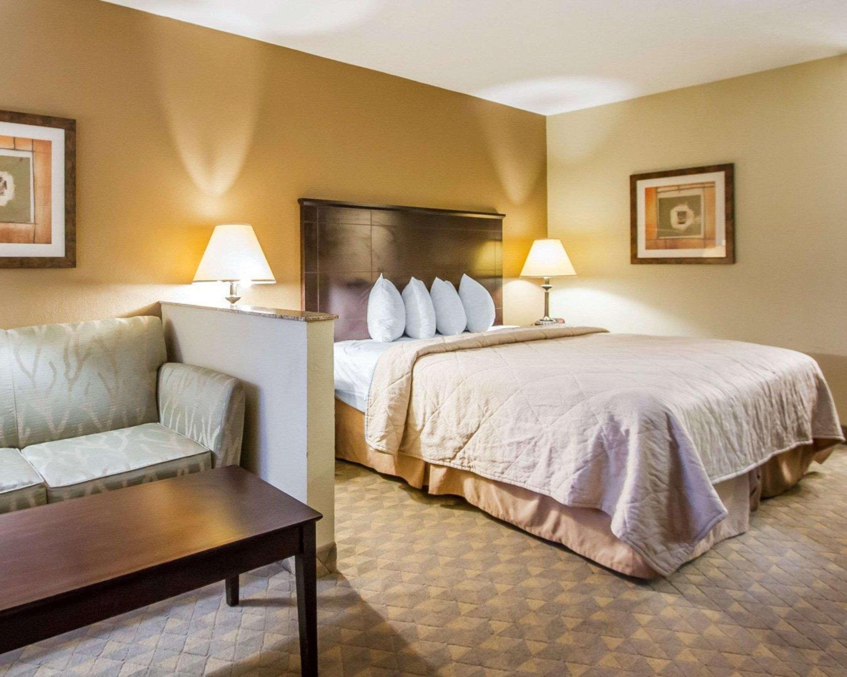 Quality Inn & Suites Greenville I-65 Екстер'єр фото