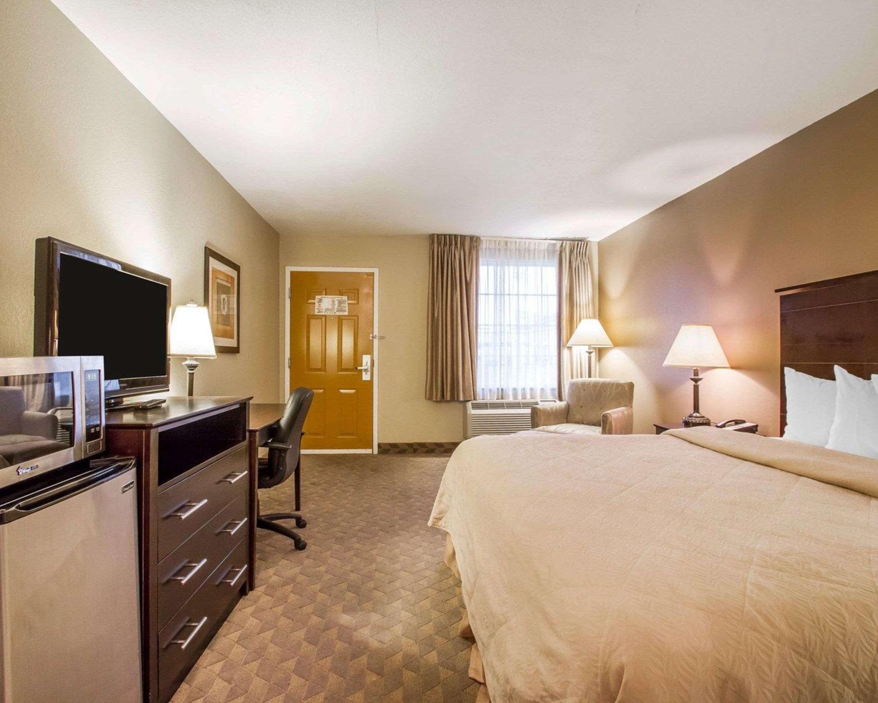 Quality Inn & Suites Greenville I-65 Екстер'єр фото