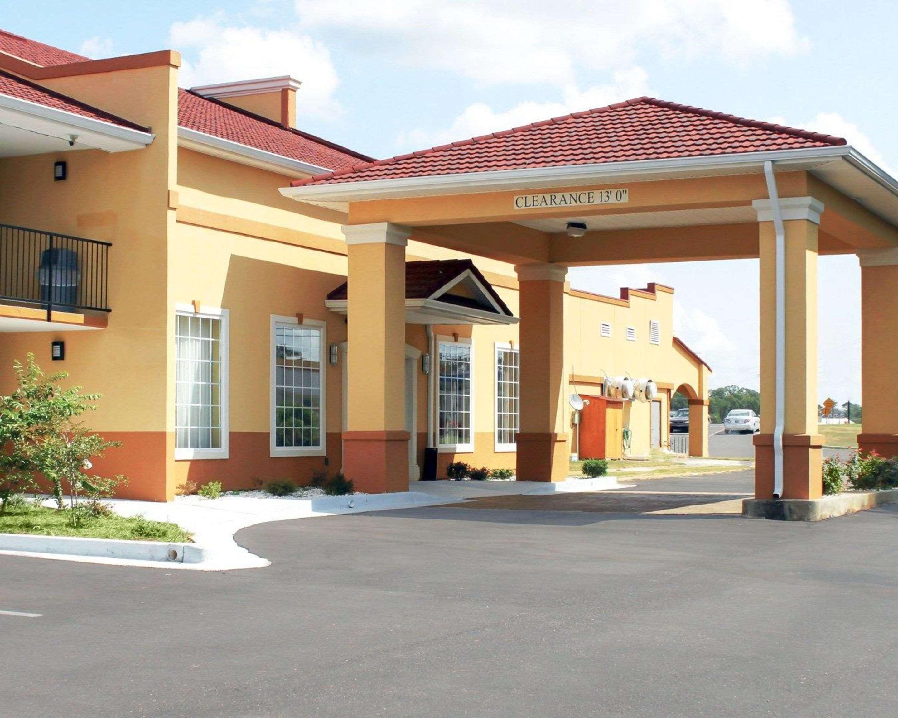 Quality Inn & Suites Greenville I-65 Екстер'єр фото