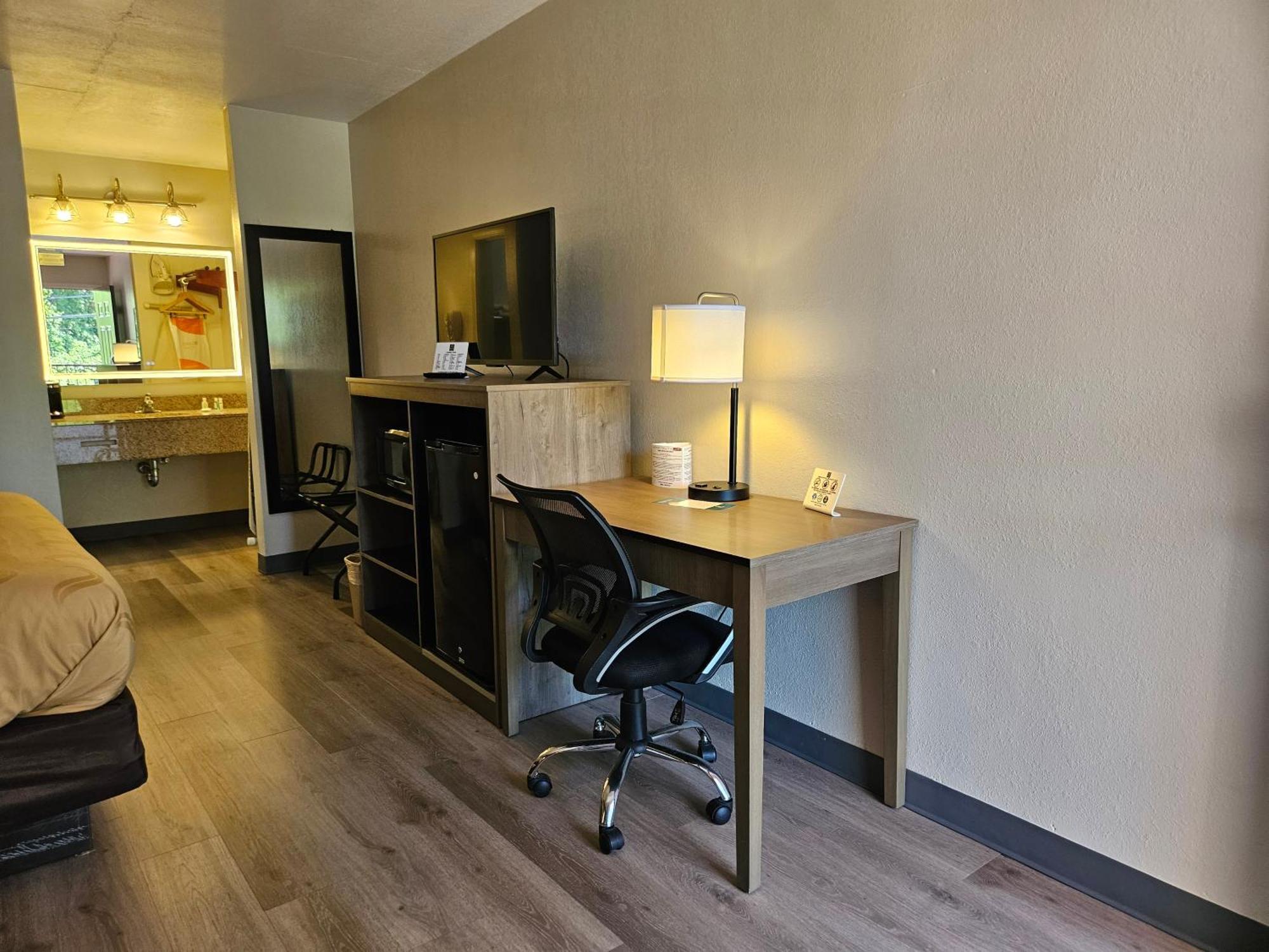 Quality Inn & Suites Greenville I-65 Екстер'єр фото