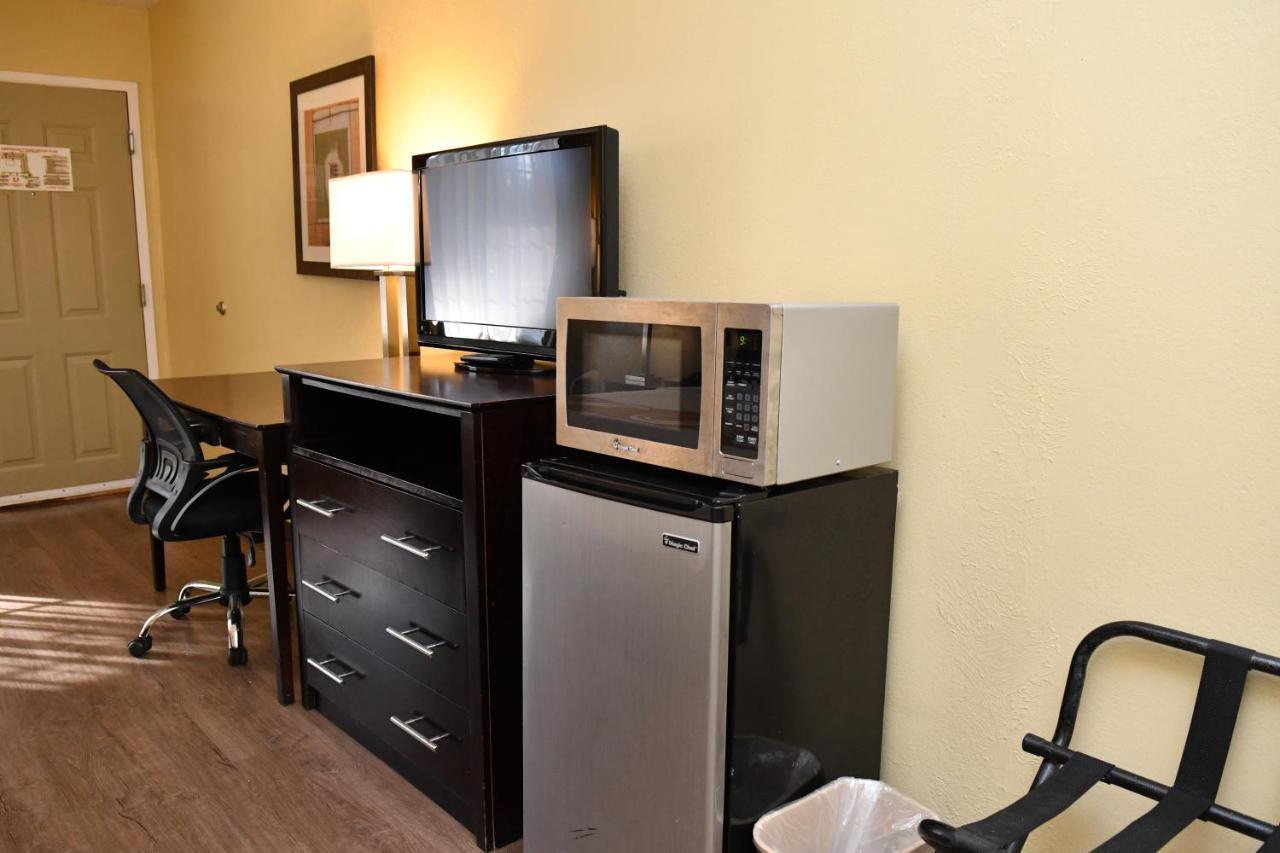 Quality Inn & Suites Greenville I-65 Екстер'єр фото