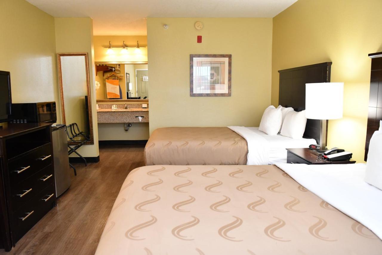 Quality Inn & Suites Greenville I-65 Екстер'єр фото